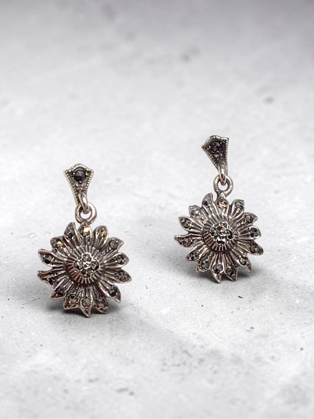 🌺Vintage Sterling & Marcasite Flower Earrings